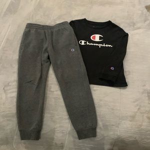 Champion black long sleeve with matching grey Champion sweatpants with pockets